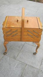 boîte à couture en bois foncé, Enlèvement, Utilisé