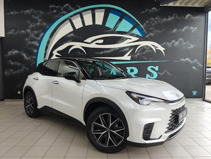 NIEUW//Lexus LBX FWD emotion + executive pack, Autos, Lexus, Entreprise, Achat, Autres modèles, ABS, Caméra de recul, Phares directionnels