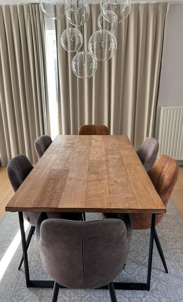 Houten eettafel + 6 comfortabele stoelen, Huis en Inrichting, Complete eetkamers, Zo goed als nieuw, Ophalen