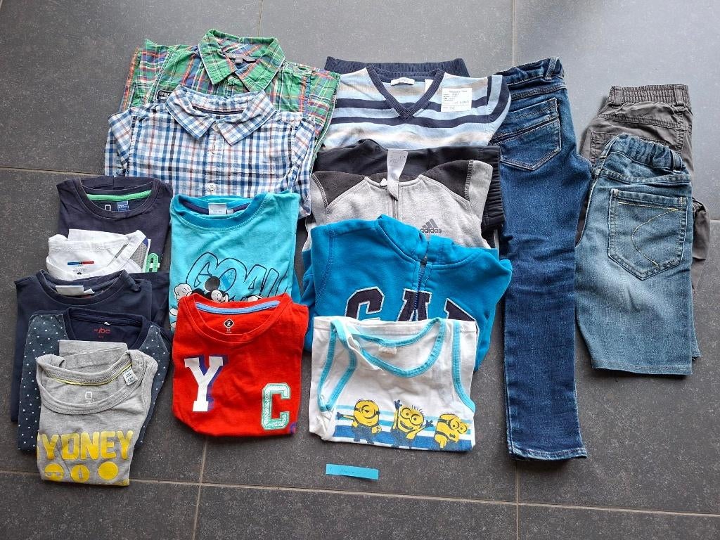 Paquet de vêtements pour garçon (taille 110 5y), Enfants & Bébés, Enlèvement ou Envoi, Comme neuf, Taille 110