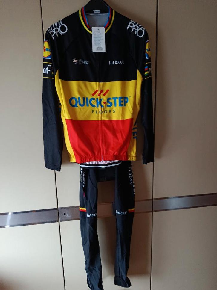 Ensemble équipement Quick step champion Belgique Neuf T: M, Vélos & Vélomoteurs, Accessoires vélo | Vêtements de cyclisme, Neuf
