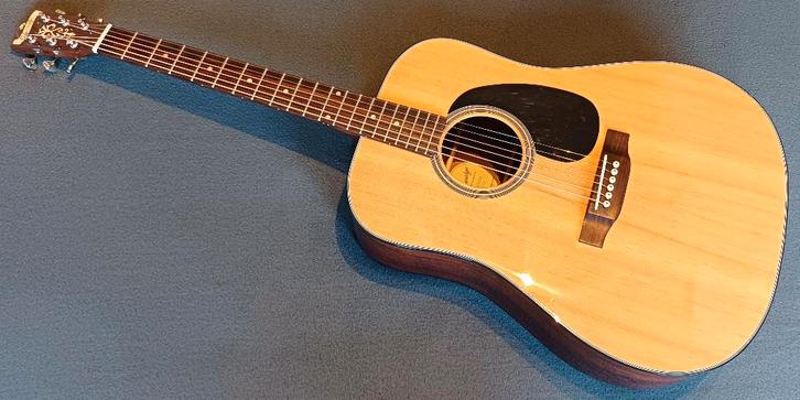 Blueridge BR40 solid Sitka Spruce, Musique & Instruments, Instruments à corde | Guitares | Acoustiques, Enlèvement