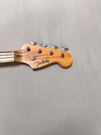 Bass gitaar, Ophalen, Elektrische basgitaar