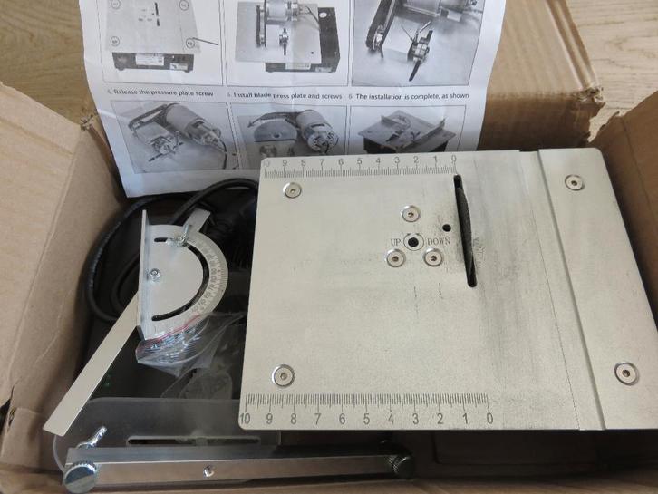 MINI SCIE CIRCULAIRE DE TABLE, Bricolage & Construction, Outillage | Scies mécaniques, Comme neuf, Scie circulaire, Enlèvement ou Envoi