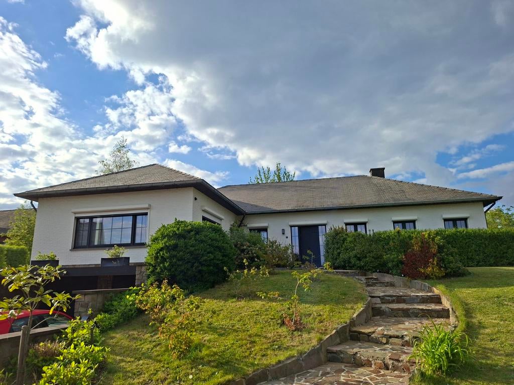 Te koop: Villa in residentieële wijk te Tessenderlo