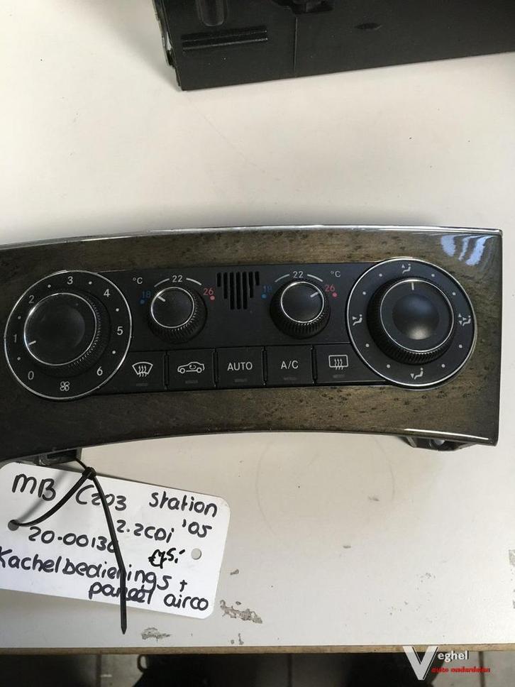 mercedes c 203 station kachelbedpan. met airco '05, Autos : Pièces & Accessoires, Tableau de bord & Interrupteurs, Utilisé, Enlèvement ou Envoi