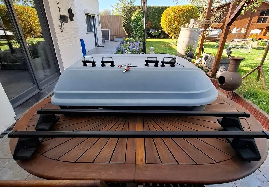 Coffre de toit avec barre pour  AUDI a3 berline 5 portes, Utilisé