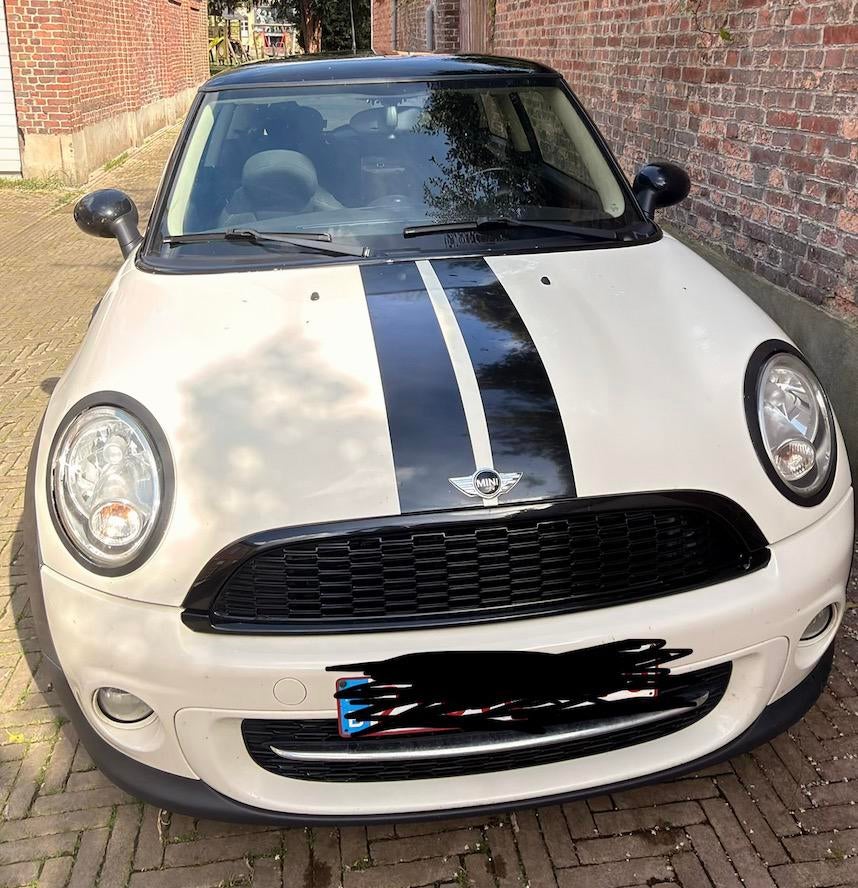 Mini Cooper 1.6 Turbo Diesel 2011, Autos, Mini, Particulier, Cooper, Diesel, Euro 5, Coupé, 3 portes, Boîte manuelle, Blanc, Noir