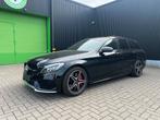 Belle Mercedes C43 AMG à vendre., Autos, Mercedes-Benz, Cuir, Achat, Euro 6, Noir