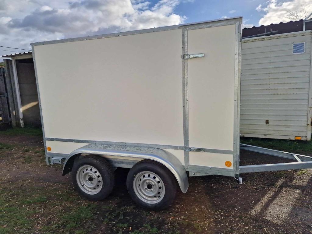 NIEUWE gesloten aanhangwagens TE KOOP met COC attest, Enlèvement, Neuf