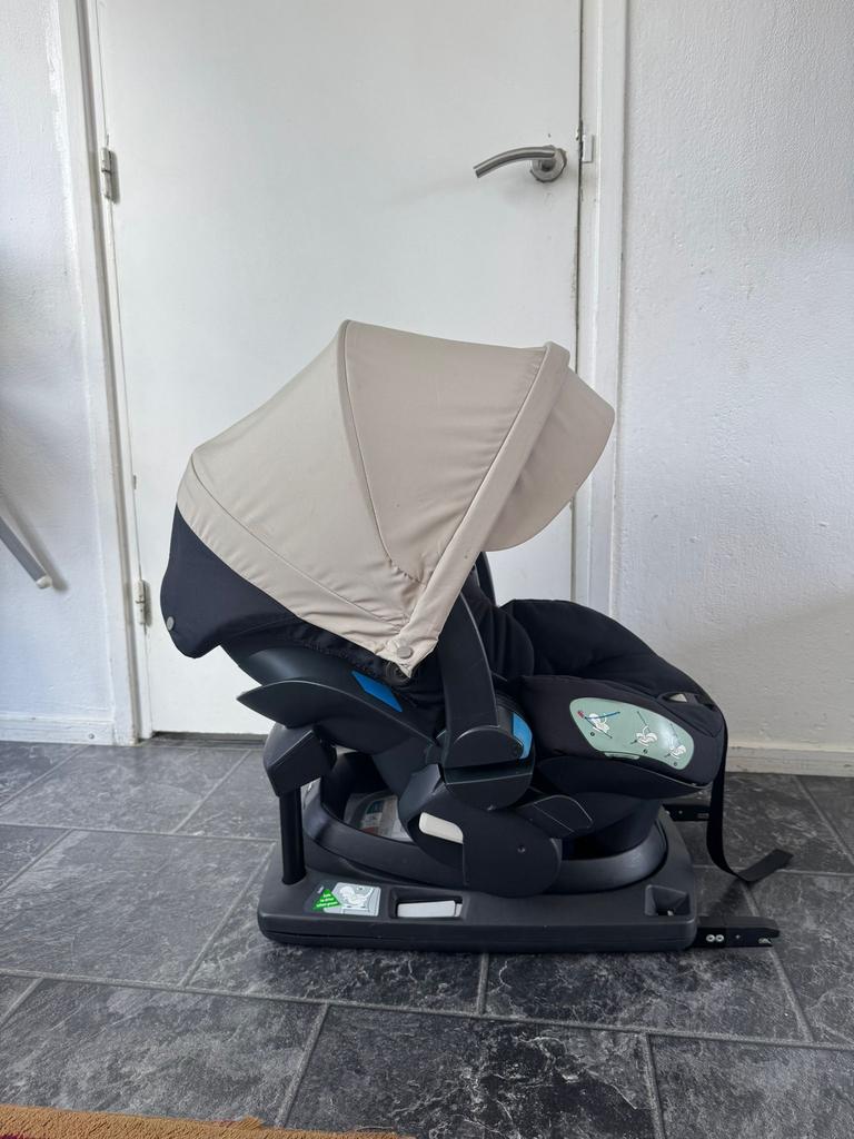 Autostoel kinderstoel maci cosi, Kinderen en Baby's, Kinderwagens en Combinaties, Ophalen of Verzenden, Zo goed als nieuw