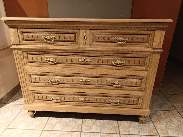 meuble en chêne aérogommer, Maison & Meubles, Armoires | Commodes, Chêne, Enlèvement ou Envoi