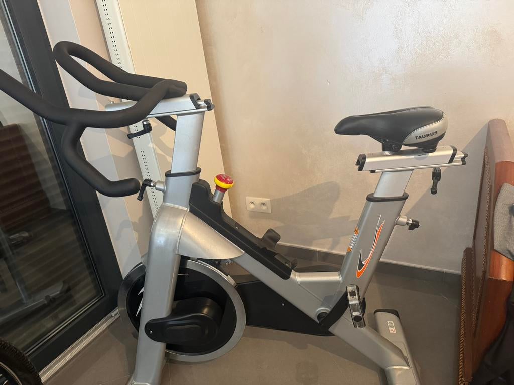 Velo d’appartement TAURUS, Ophalen, Zo goed als nieuw