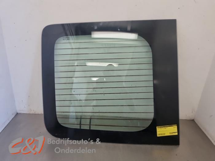 Vitre portière arrière camionnette d'un Opel Vivaro, Autos : Pièces & Accessoires, Vitres & Accessoires, Opel, Utilisé, 3 mois de garantie