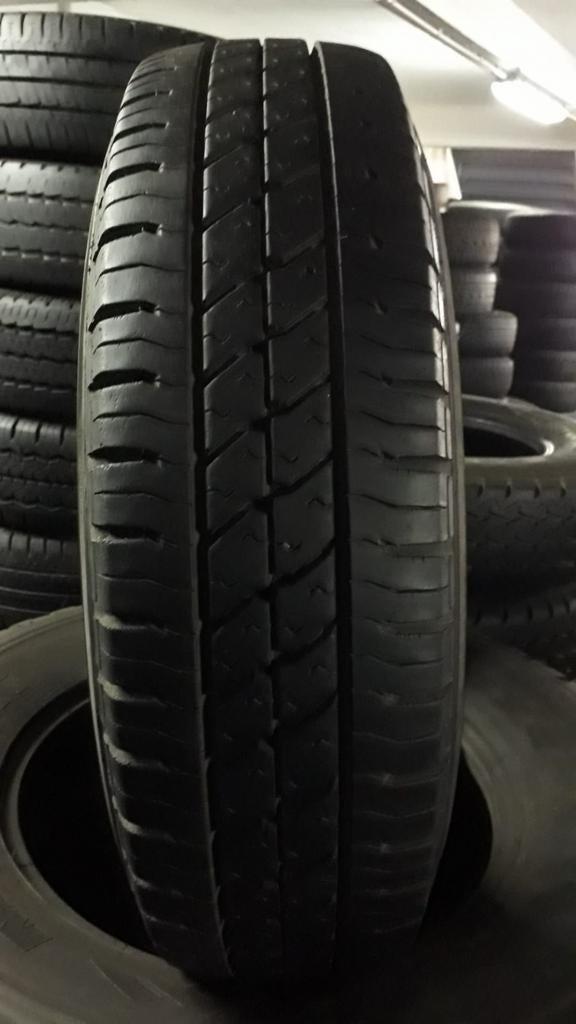 195r14C 195r14C 195 r14C pirelli avec montage et equili, Autos : Pièces & Accessoires