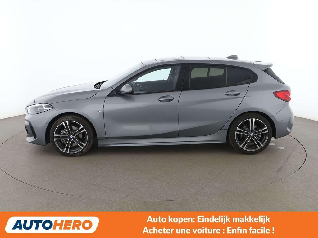 BMW 1 Serie 118 118i M Sport (année de construction 2024), Autos, BMW, Argent ou Gris, Achat, Euro 6, 136 ch