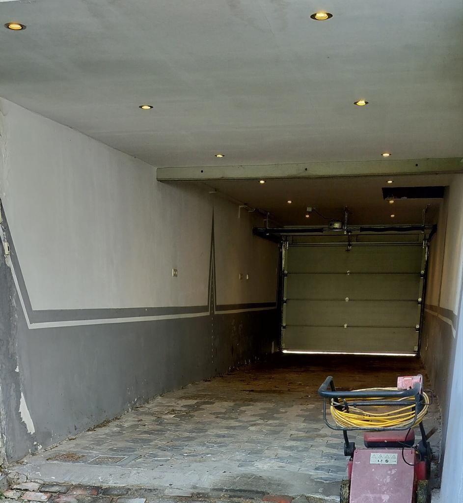 Afgesloten garage of magazijn/opslagruimte, Immo, Garages & Places de parking