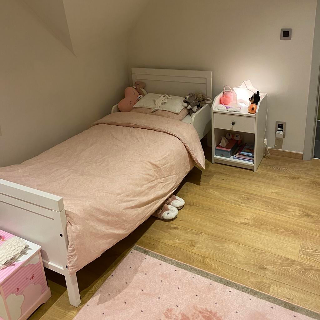 IKEA Sundvik - meegroeibedje en bijpassende kast, Ophalen, Zo goed als nieuw, Eenpersoons, Klassiek