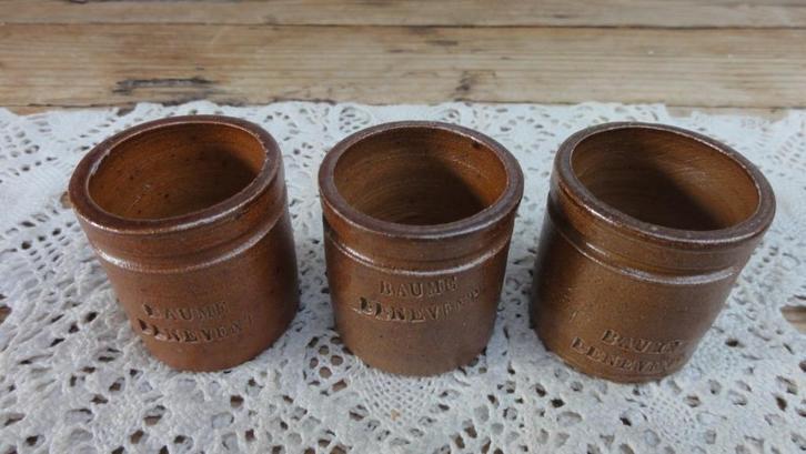 3 Oude Franse mini gres zalf potjes, Baume Benevent, Antiek en Kunst, Antiek | Keramiek en Aardewerk, Ophalen of Verzenden