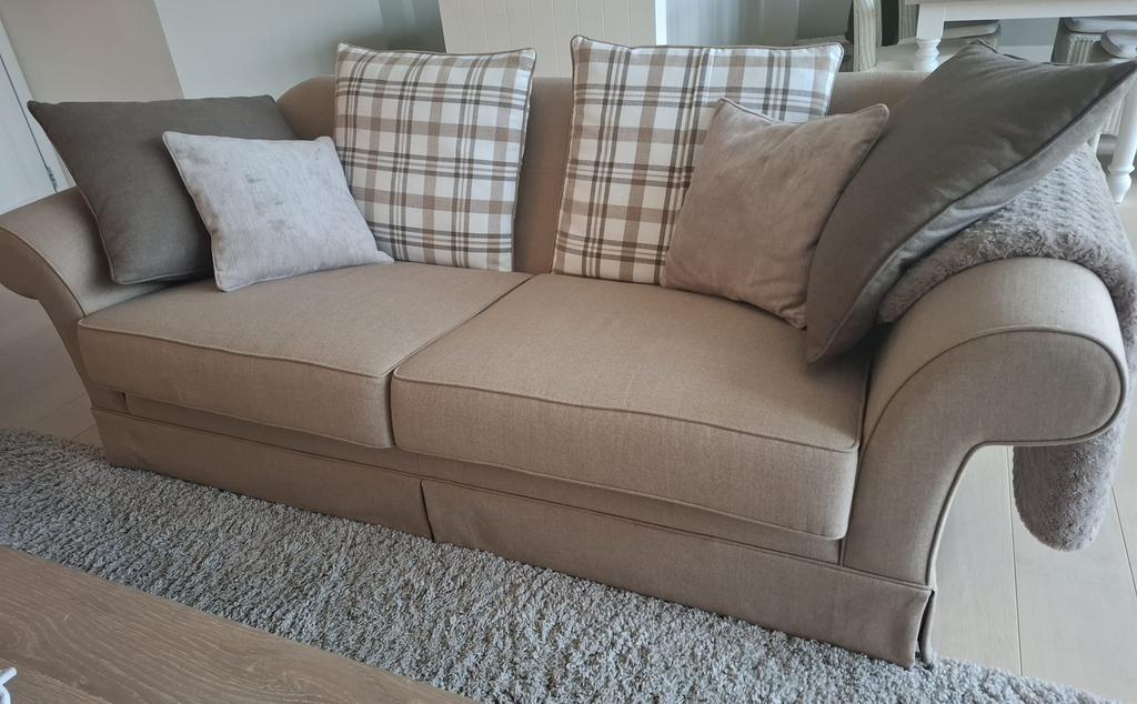 Zetel en voetbank, Ophalen, Zo goed als nieuw