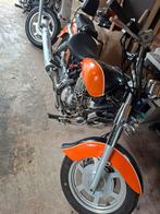 Hyosung aguila 125cc 2 stuks voor opmaak, Motoren, Onderdelen | Oldtimers, Ophalen