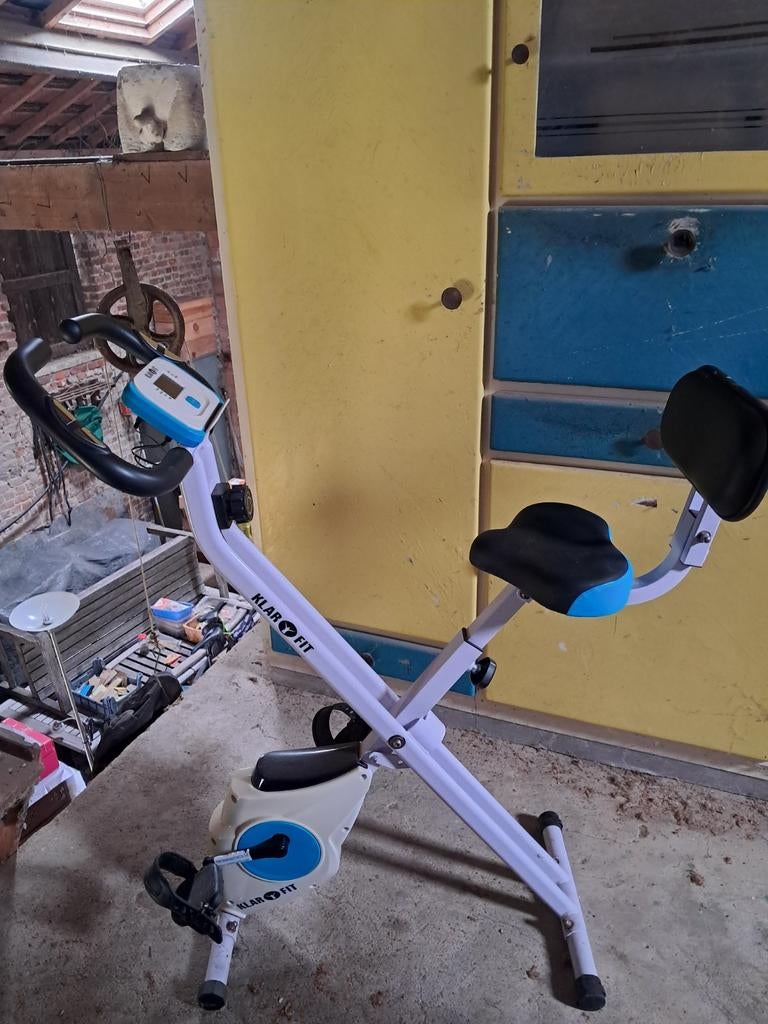 Velo d appartement, Sports & Fitness, Appareils de fitness, Jambes, Enlèvement, Utilisé, Vélo d'appartement