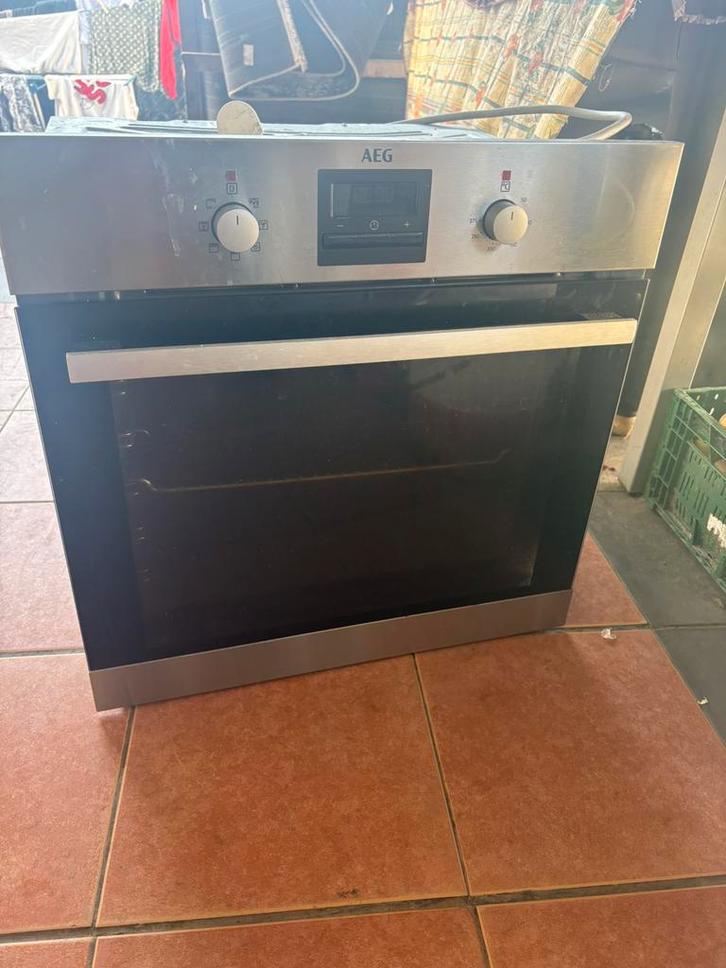 Four encastré AEG, Electroménager, Fours, Utilisé, Encastré, Enlèvement