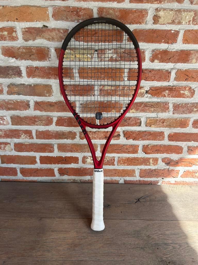 1 nieuwe en 1 zgan Wilson Clash 100L tennisrackets v2.0, Sports & Fitness, Tennis, L2, Raquette, Comme neuf, Enlèvement