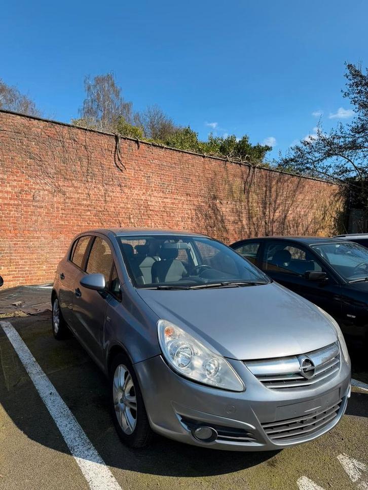 Opel Corsa, Auto's, Opel, Particulier, Corsa, Airbags, Centrale vergrendeling, Elektrische ramen, Isofix, Mistlampen, Radio, Benzine