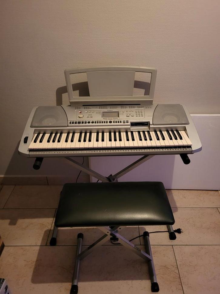 Yamaha PSR-450 keyboard + standaard + bankje, Muziek en Instrumenten, Keyboards, 61 toetsen, Yamaha, Ophalen