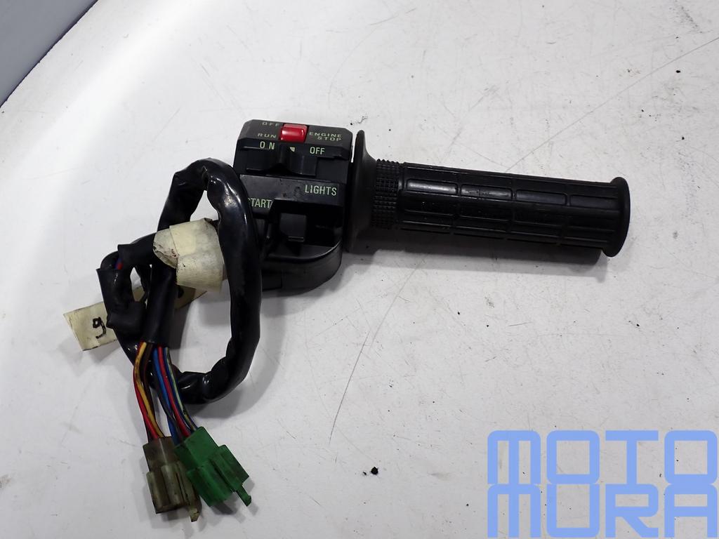 Kawasaki GPX 750 1986 - 1990 stuurschakelaar rechts GPX750R, Motos, -, Utilisé, -, -