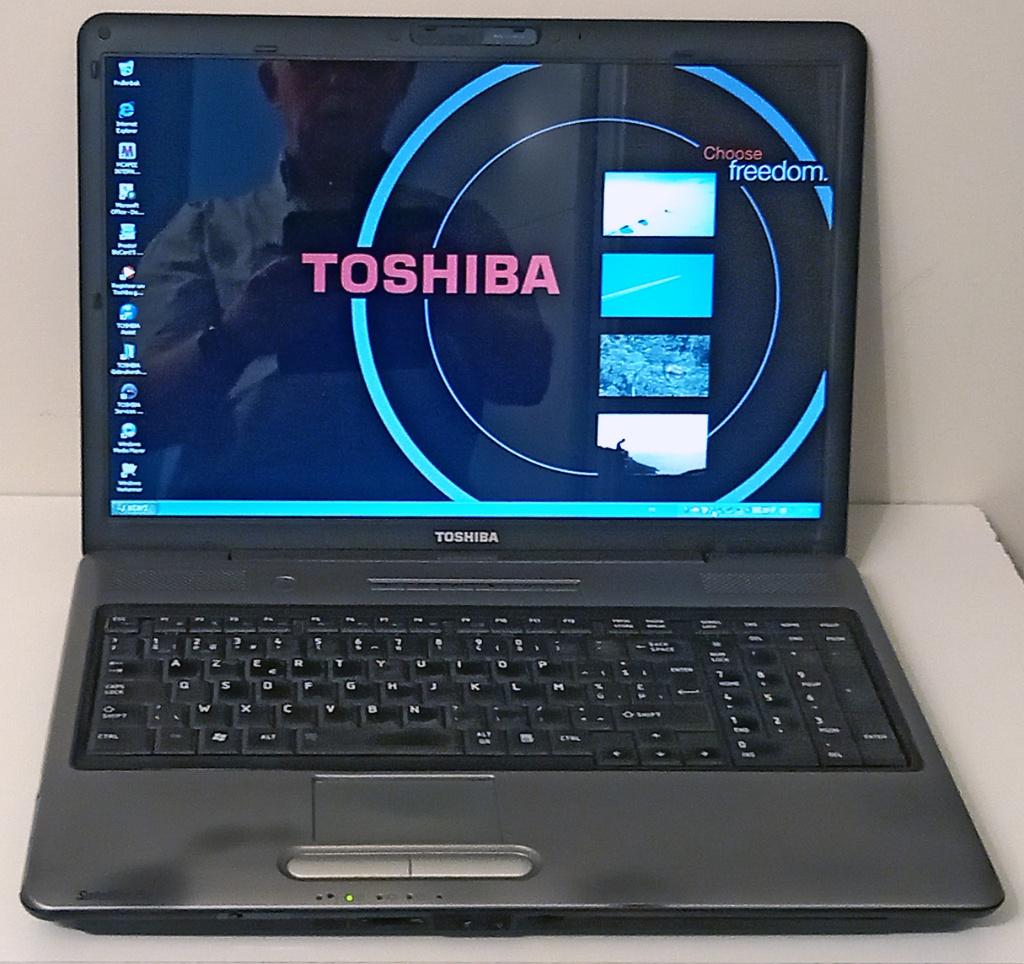 LAPTOP TOSHIBA SATELLITE PRO  P-300, Ophalen, Intel core duo T8300, 320 GB, Azerty