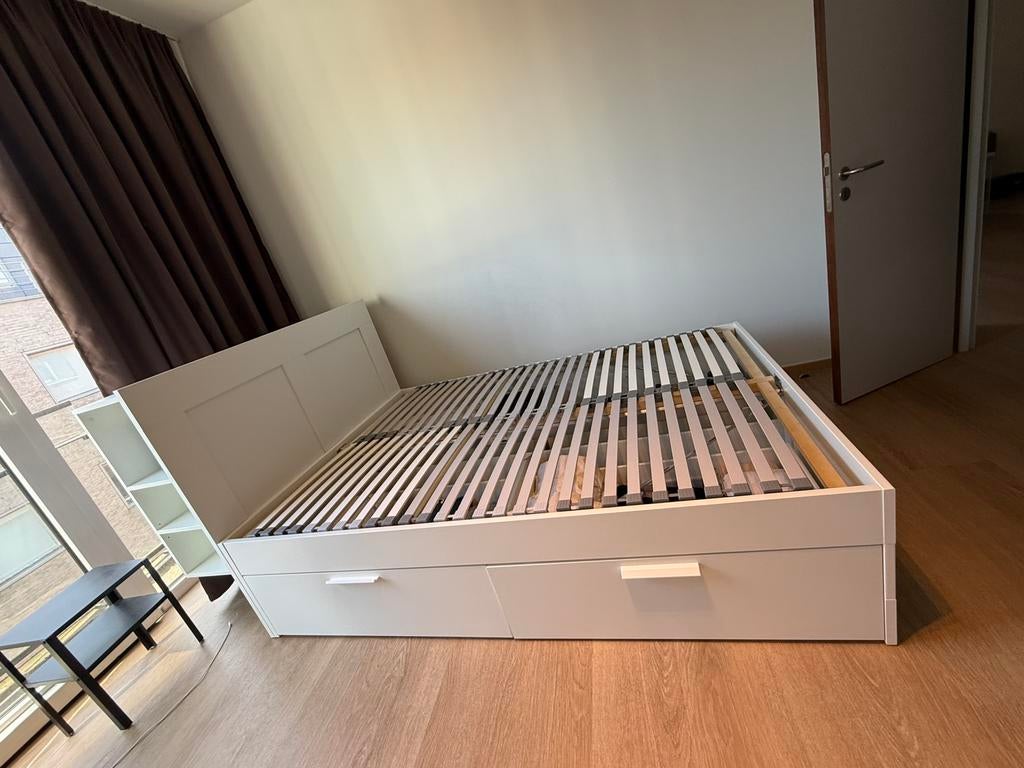 BRIMNES bed + lattenbodem + hoofdeinde - wit (140x200), Maison & Meubles, Chambre à coucher | Lits, Enlèvement, Comme neuf, Blanc