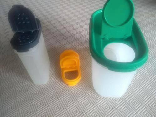 Tupperware ruimtespaarders+shaker+ botervloot+dekselhouder, Maison & Meubles, Cuisine| Tupperware, Utilisé, Enlèvement ou Envoi