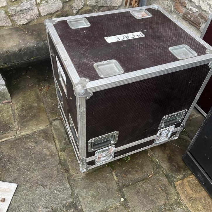 Flycase 85x70x60, roulettes & coffre intérieur pour racker, Muziek en Instrumenten, Behuizingen en Koffers, Gebruikt, Overige instrumenten