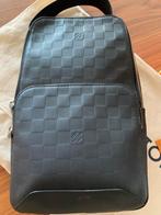 SAC À BANDOULIÈRE LOUIS VUITTON AVENUE EN CUIR DAMIER, NEUF, Vêtements | Hommes, Vêtements Homme Autre, Enlèvement ou Envoi, Neuf