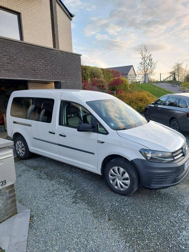 Caddy maxi utilitaire, Autos, Camionnettes & Utilitaires, Particulier, Achat, Attache-remorque