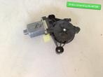 MOTEUR LEVE VITRE ELECTRIQUE AVANT GAUCHE (5Q0959801B), Gauche, Utilisé, De Bloemendaal 21 21
5221 EB  'S HERTOGENBOSCH, NL, Info@123Parts.nl
