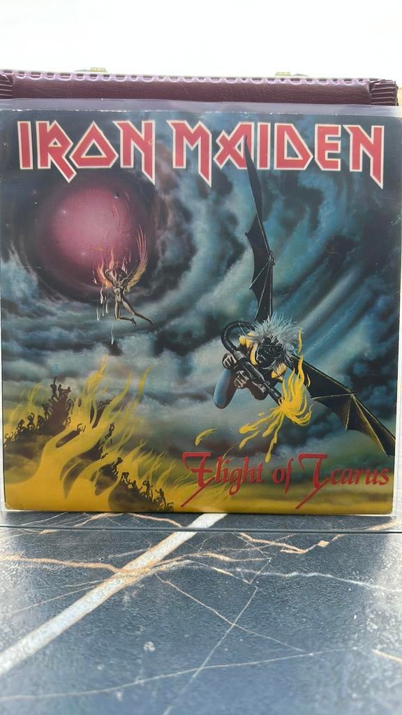 Iron Maiden, Enlèvement ou Envoi, Comme neuf