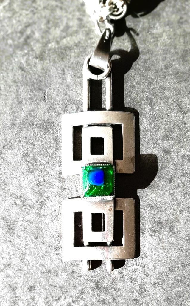 Te koop Mooie hanger met steen., Bijoux, Sacs & Beauté, Pendentifs, Comme neuf, Argent, Vert, Enlèvement