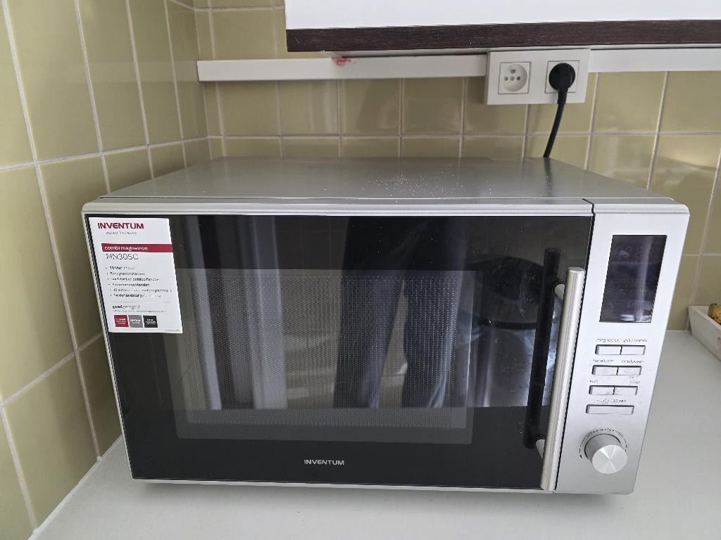 Combi magnetron/oven - Inventum MN305C, Ophalen, Hete lucht, Zo goed als nieuw, Draaiplateau