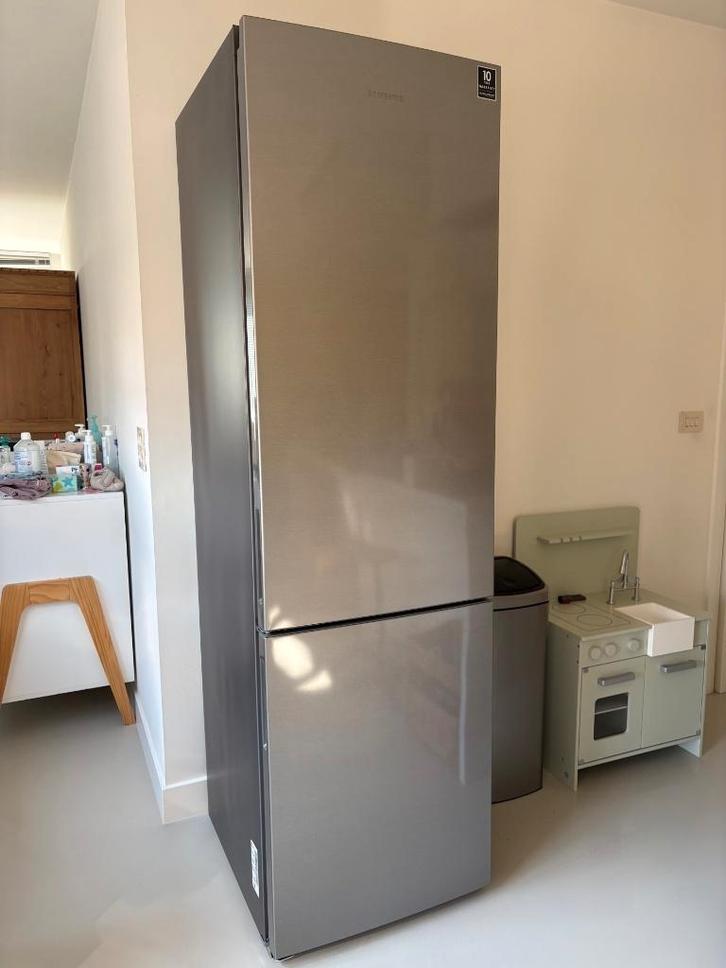 Samsung Koel‑Vriescombinatie RB37J5009SA (365 L), Elektronische apparatuur, Koelkasten en IJskasten, Zo goed als nieuw, Met vriesvak