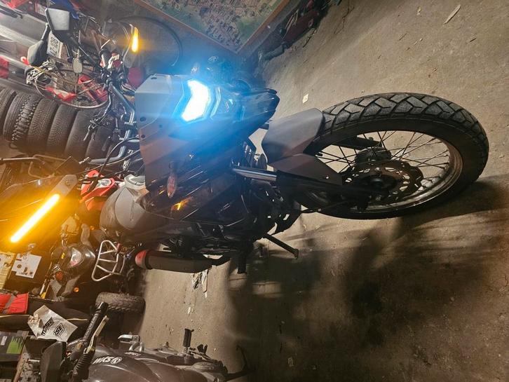 motos 125cc Sym Nht 2023 en sym wolf 2016, Vélos & Vélomoteurs, Scooters | SYM, Enlèvement