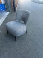 Low dining chair, Ophalen of Verzenden, Gebruikt, Eenpersoons, Stof