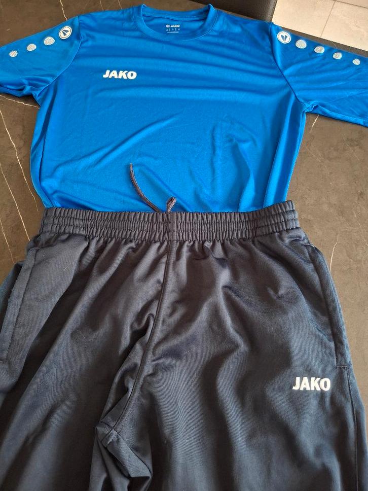 Nouvel ensemble de sport "JAKO". Taille M., Vêtements | Hommes, Vêtements de sport, Neuf, Général, Taille 48/50 (M), Bleu, Enlèvement ou Envoi