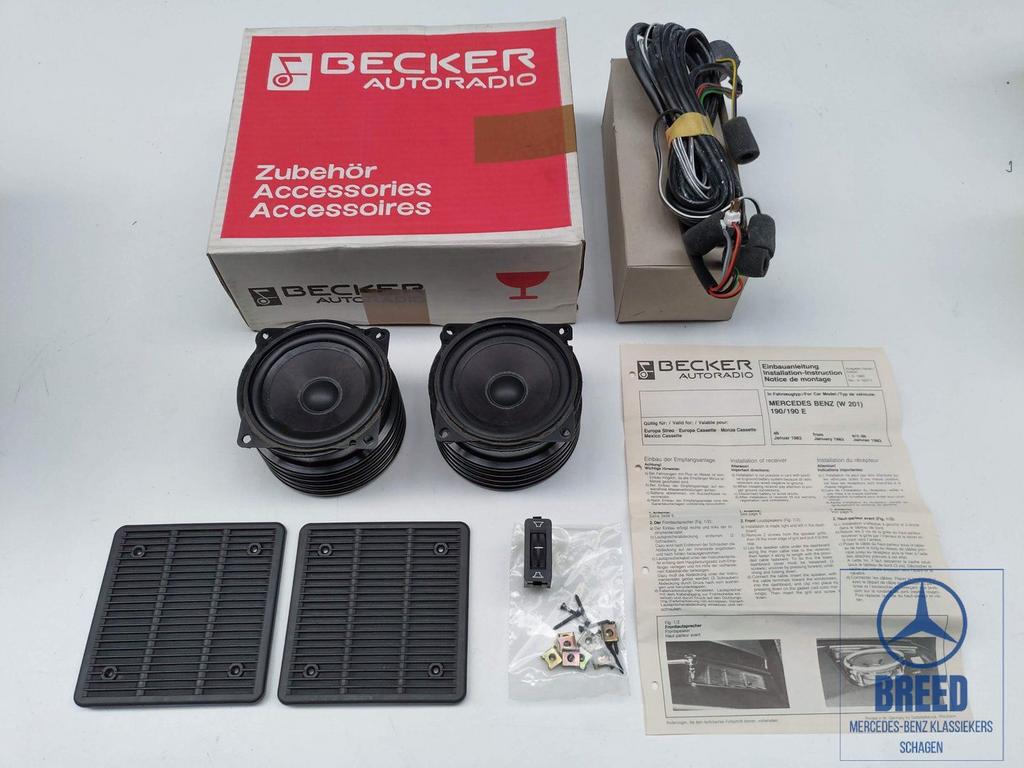 NOS inbouwset luidsprekers achter voor Mercedes-Benz W201, Autos : Pièces & Accessoires, Neuf, -, -, Enlèvement ou Envoi