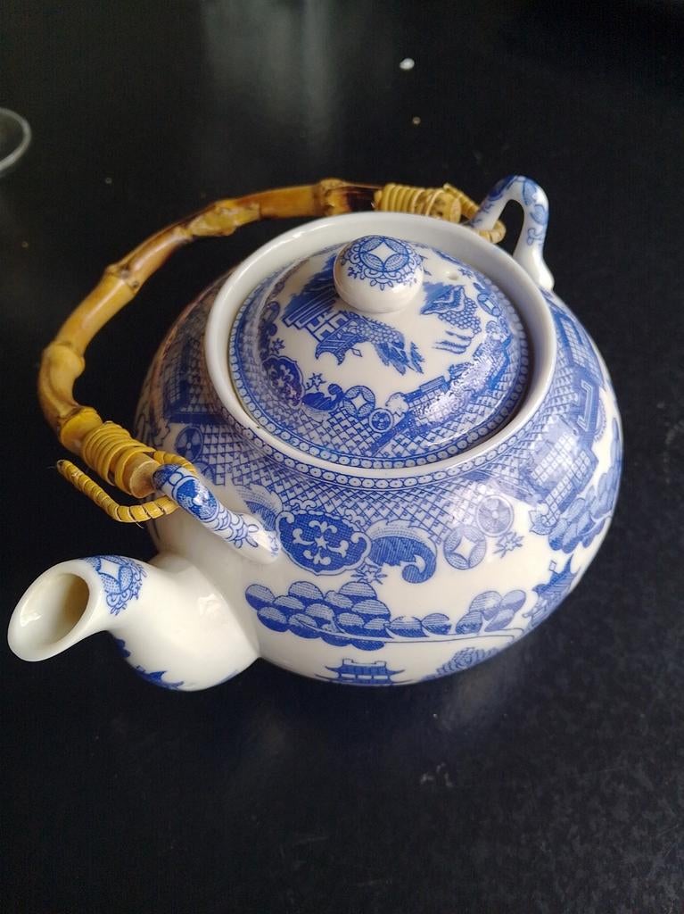 Ancienne théière style japonais., Enlèvement