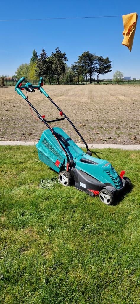 Bosch grasmachine, Tuin en Terras, Ophalen, Gebruikt, Elektrische grasmaaier, Bosch