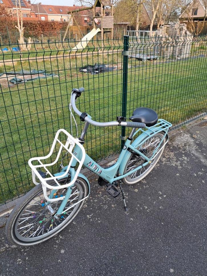 Vélo Alpina pour filles, Vélos & Vélomoteurs, Vélos | Femmes | Vélos grand-mère, Utilisé, Vitesses, Enlèvement