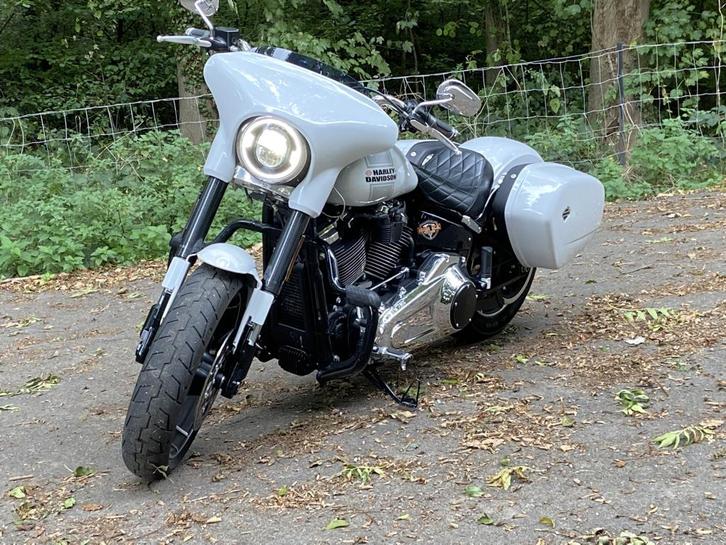 Harley-Davidson Sport Glide parfait état !, Motos, Motos | Harley-Davidson, Particulier, Chopper, plus de 35 kW, 2 cylindres, Permis Moto A